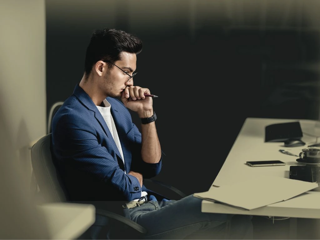 Should I Buy a Starter Online Business First?